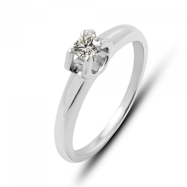 White Gold Ring With Diamond