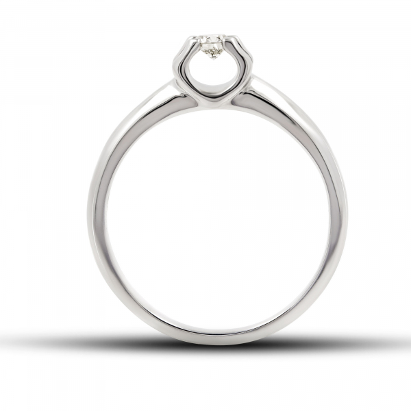White Gold Ring With Diamond