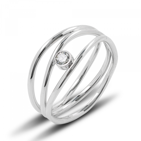 White Silver Ring With Diamond