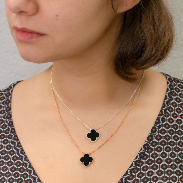 Silver Necklace Clover With Onyx
